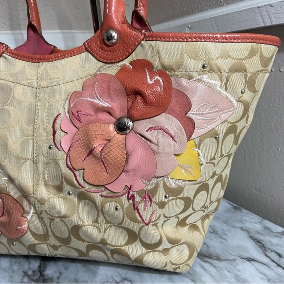 Coach Canvas Tote Pink Leather Purse Floral 3D Applique - Picture 2 of 14